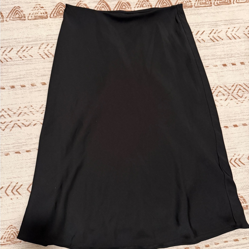 Nordstrom’s Black Midi Skirt